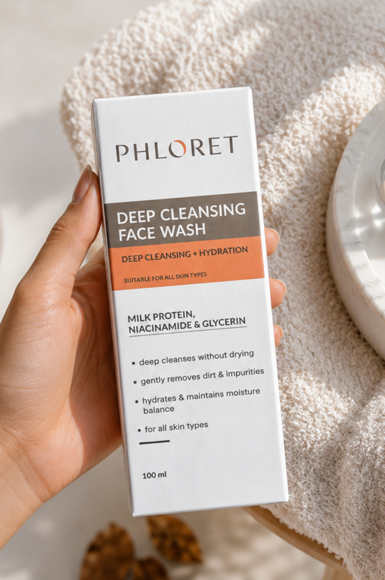 Cream Face wash with Hyaluronic Acid - Image 4
